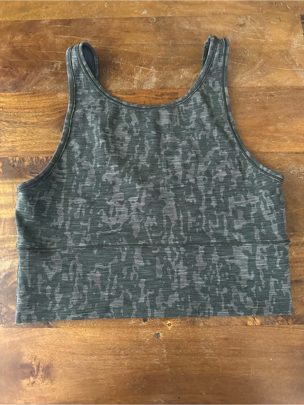 Lululemon Power Pivot Dark Gray Green Camo Scoop Neck Crop Tank Top L?